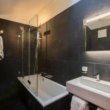 Chesa Romana - Dach-maisonette